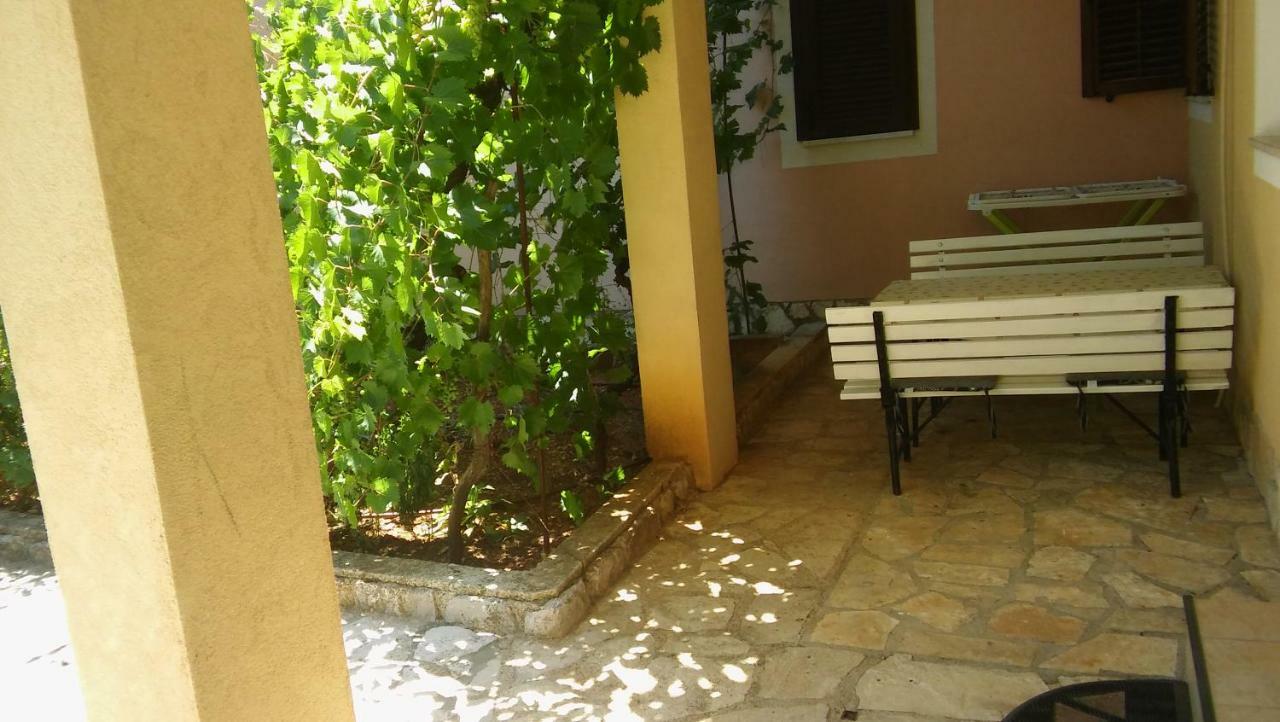 Apartmani Vitkovic II Cres Zewnętrze zdjęcie